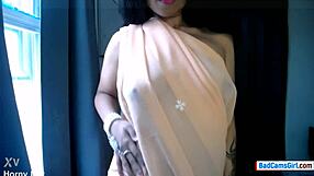 Horny Indian Lily's Steamy Webcam Performance