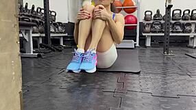 Is grinding at the gym the ultimate workout for her fit body?