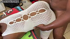 HD Homemade Video Shows Wild Doggystyle Action with Moaning Girlfriend in Quickie Session.
