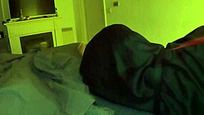 Madrastra Shares Bed With Hijastro, Giving Him Full Hot Access