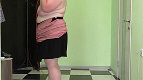 Mature Milf in Stockings Shakes Big Boobs and Fat Booty