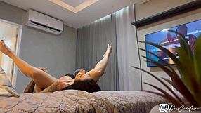 entregador de delivery transa com morena gostosa sozinha em casa