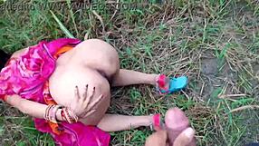 Desi village bhabhi gets down with lover boy in outdoor field romp