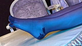 omg, sexy goddess in black pantyhose teases ya with her feet... so hot!