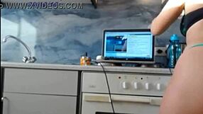 I'm overwhelmed watching sexy Dea squirt live on webcam stream